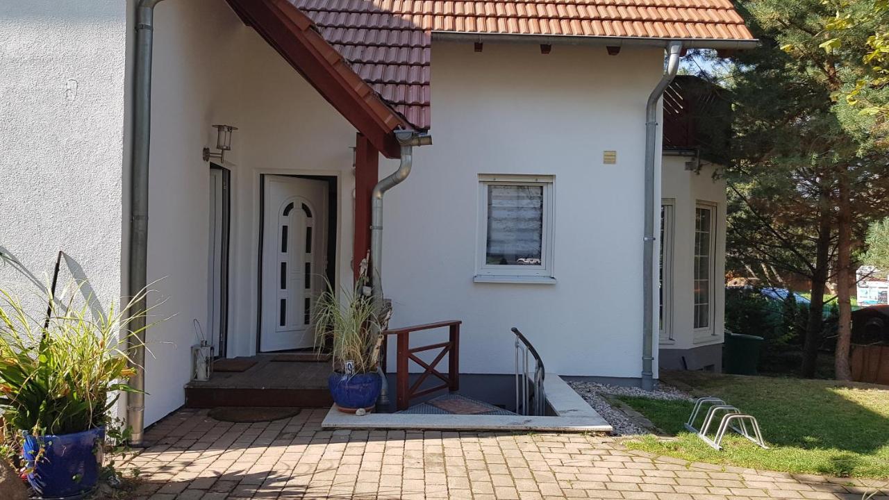 Pool & Lake Holiday Home Markkleeberg Exterior foto