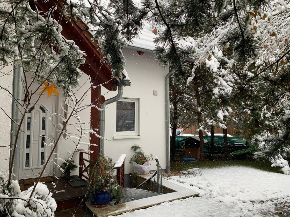 Pool & Lake Holiday Home Markkleeberg Exterior foto